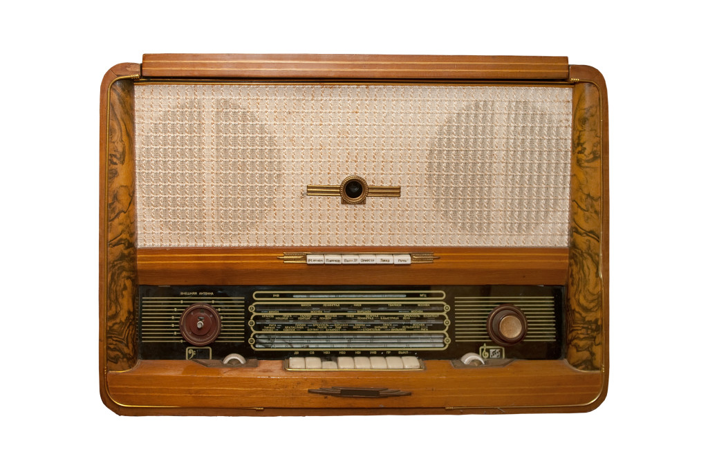 How to start your internet radio station from home